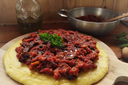 polenta salsiccia e funghi